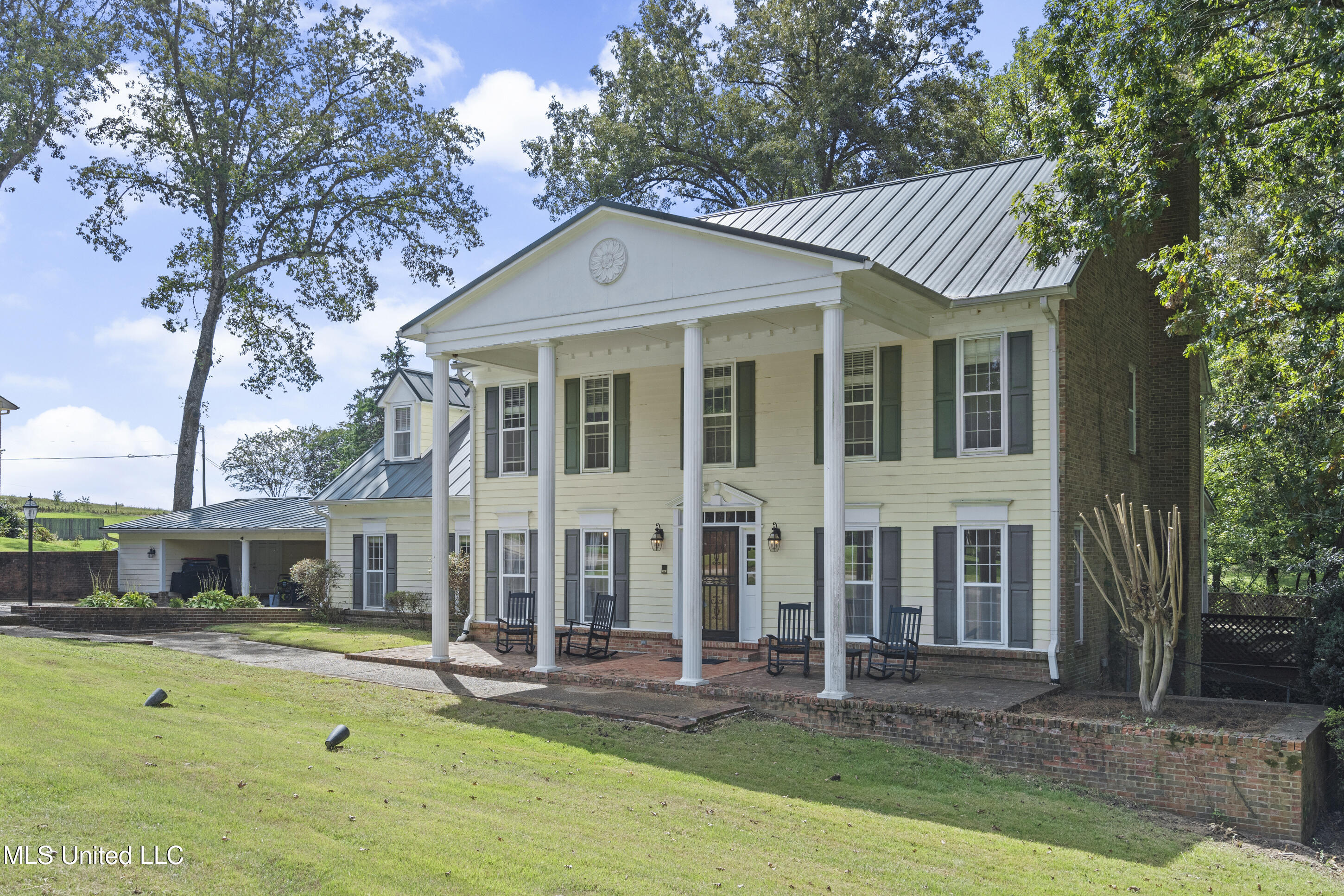 370 Cedar Hills Road Holly Springs, MS 38635 - Photo 1 of 50 Front