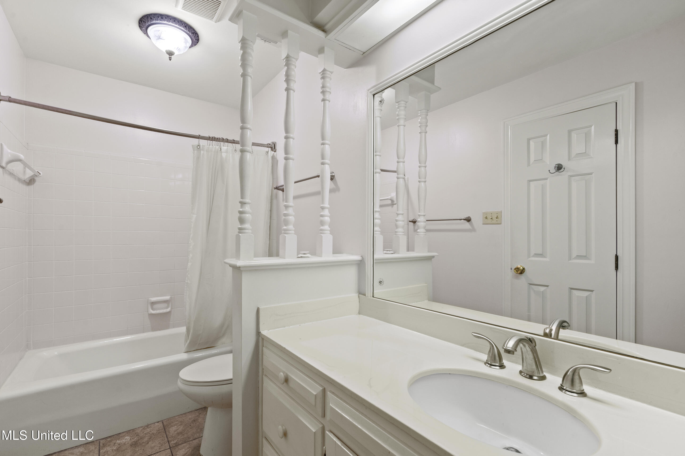 370 Cedar Hills Road Holly Springs, MS 38635 - Photo 32 of 50 Bathroom