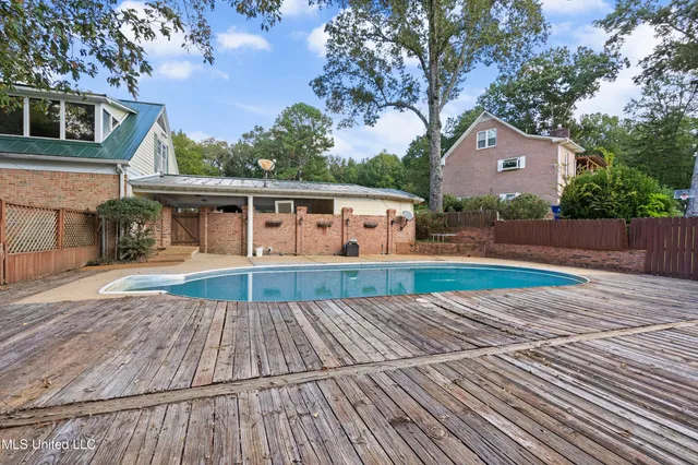 $335,000 | 370 Cedar Hills Road, Holly Springs, MS 38635