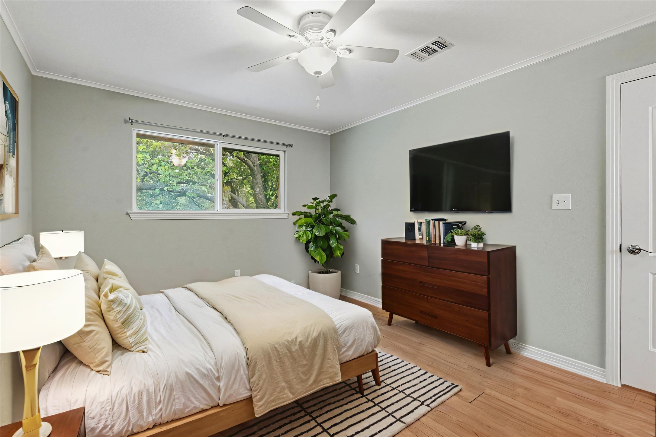 1422 Collier Street, Unit 203 Austin, TX 78704 - Photo 11 of 21 Virtually staged Bedroom