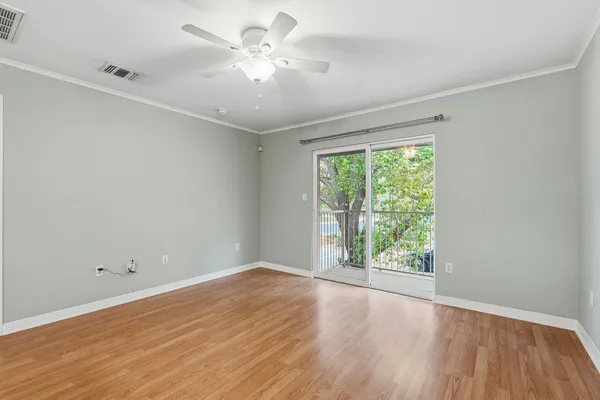 $1,550 | 1422 Collier Street, Unit 203, Austin, TX 78704