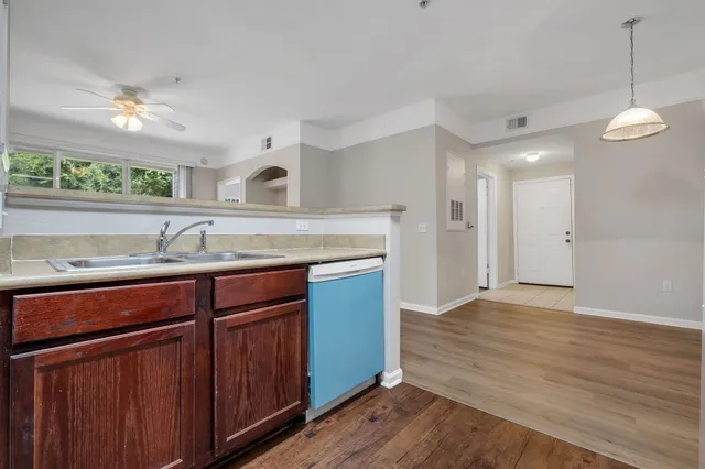 $169,000 | 2801 Chancellorsville Drive, Unit 802, Tallahassee, FL 32312