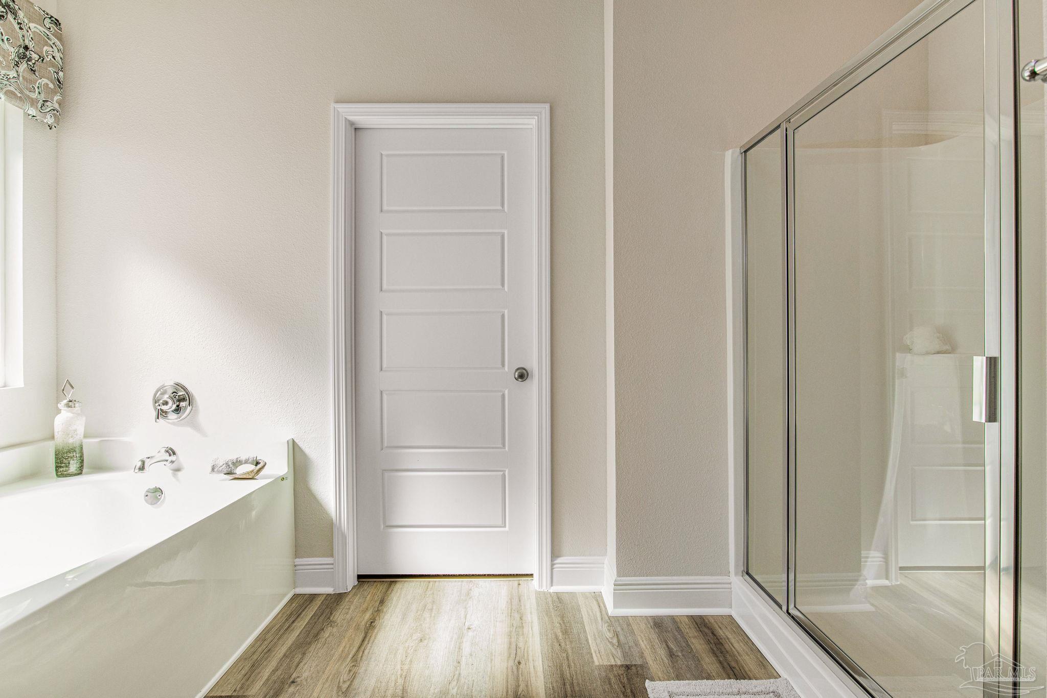 3821 Eagle Tail Drive Jay, FL 32565 - Photo 26 of 27 a view of bathroom with bathtub and shower