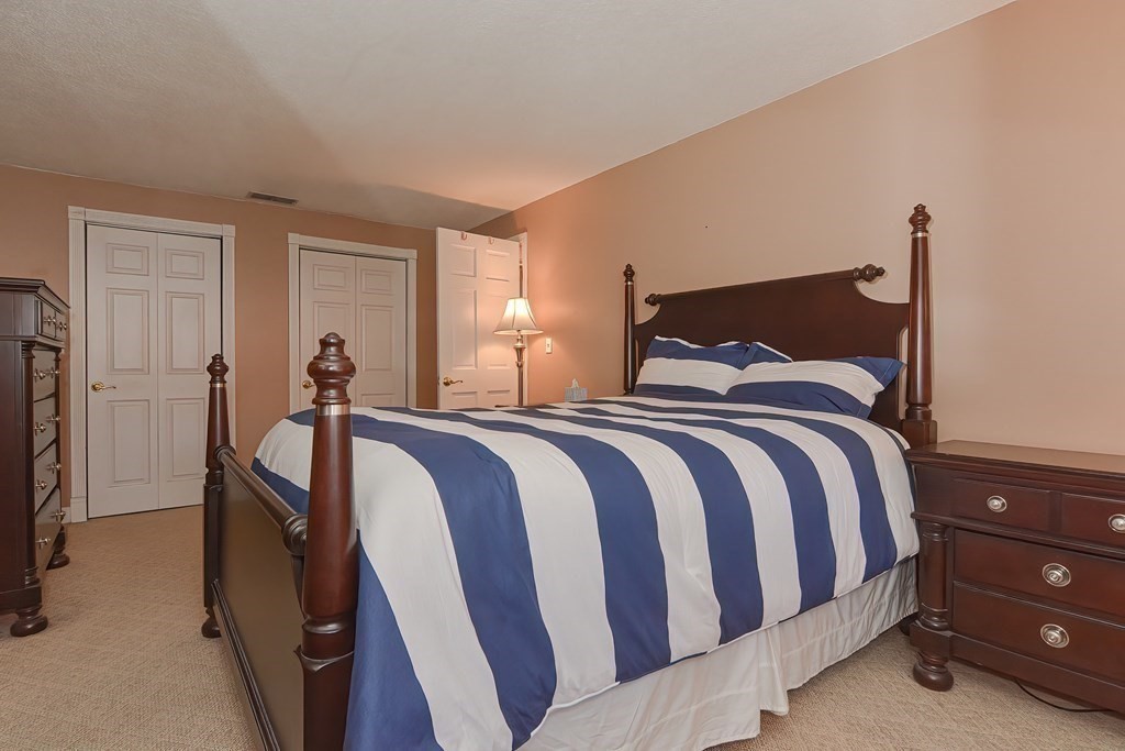 2201 Franklin Crossing Road, Unit 2201 Franklin, MA 02038 - Photo 12 of 36 Gallery Image 12