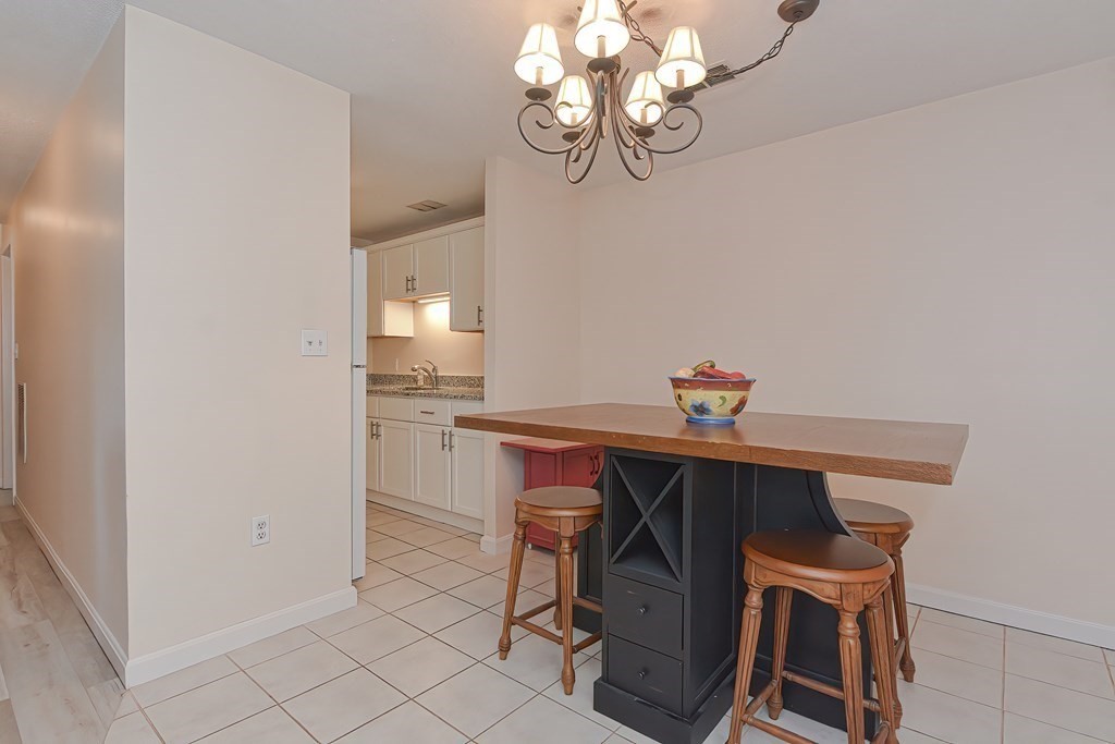 2201 Franklin Crossing Road, Unit 2201 Franklin, MA 02038 - Photo 5 of 36 Gallery Image 5