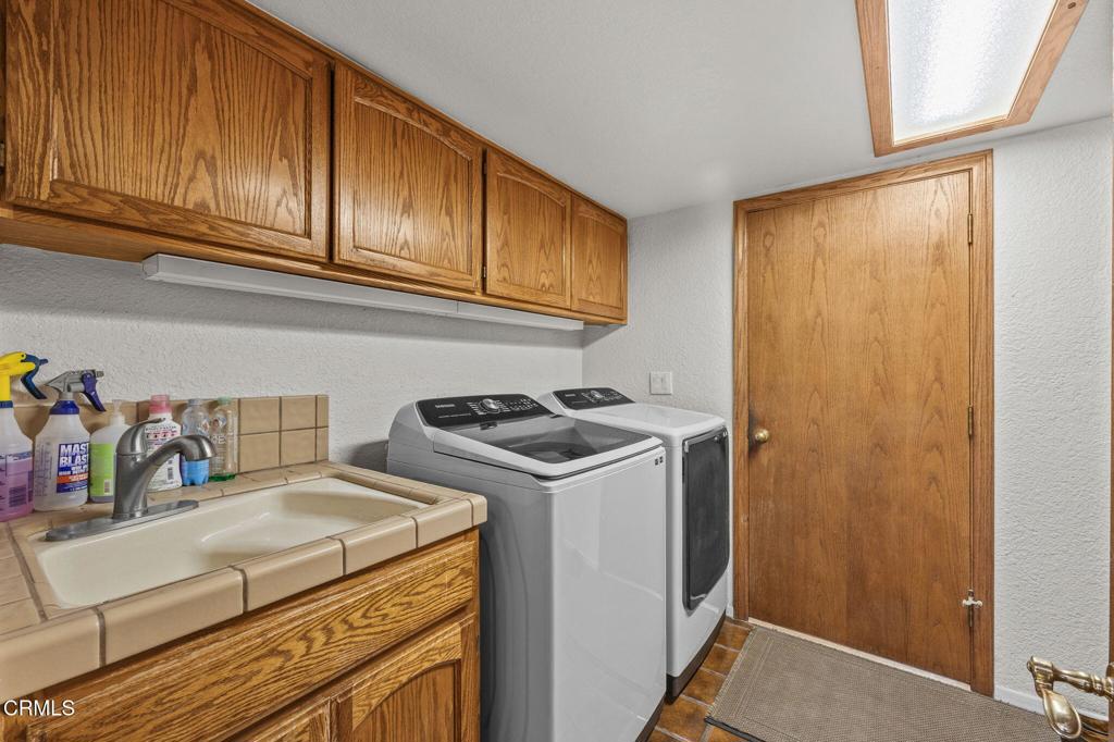 15870 Calumet Court Riverside, CA 92506 - Photo 31 of 37 15870 Calumet Court Riverside CA Pic 31