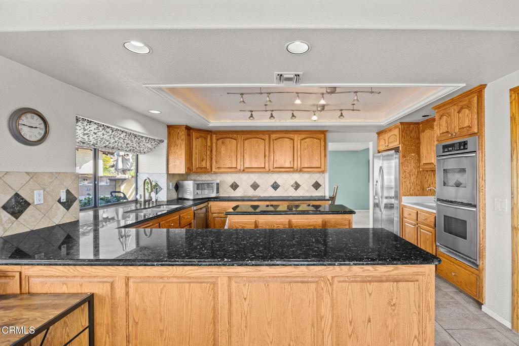 15870 Calumet Court Riverside, CA 92506 - Photo 6 of 37 15870 Calumet Court Riverside CA Pic 6