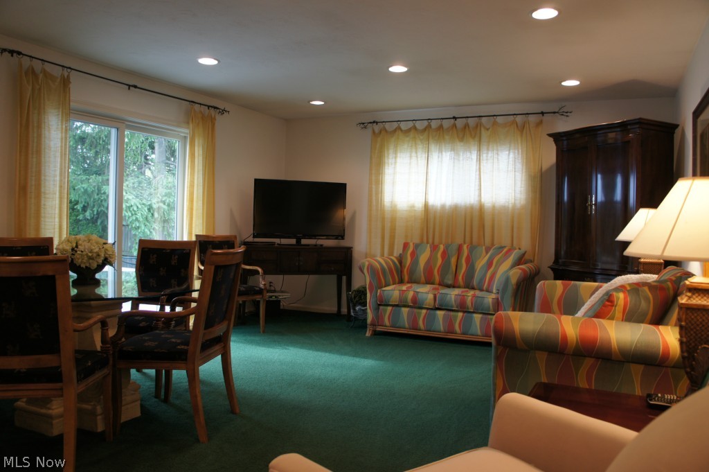 1994 Som Center Road Cleveland, OH 44124 - Photo 11 of 16 Gallery Image 11