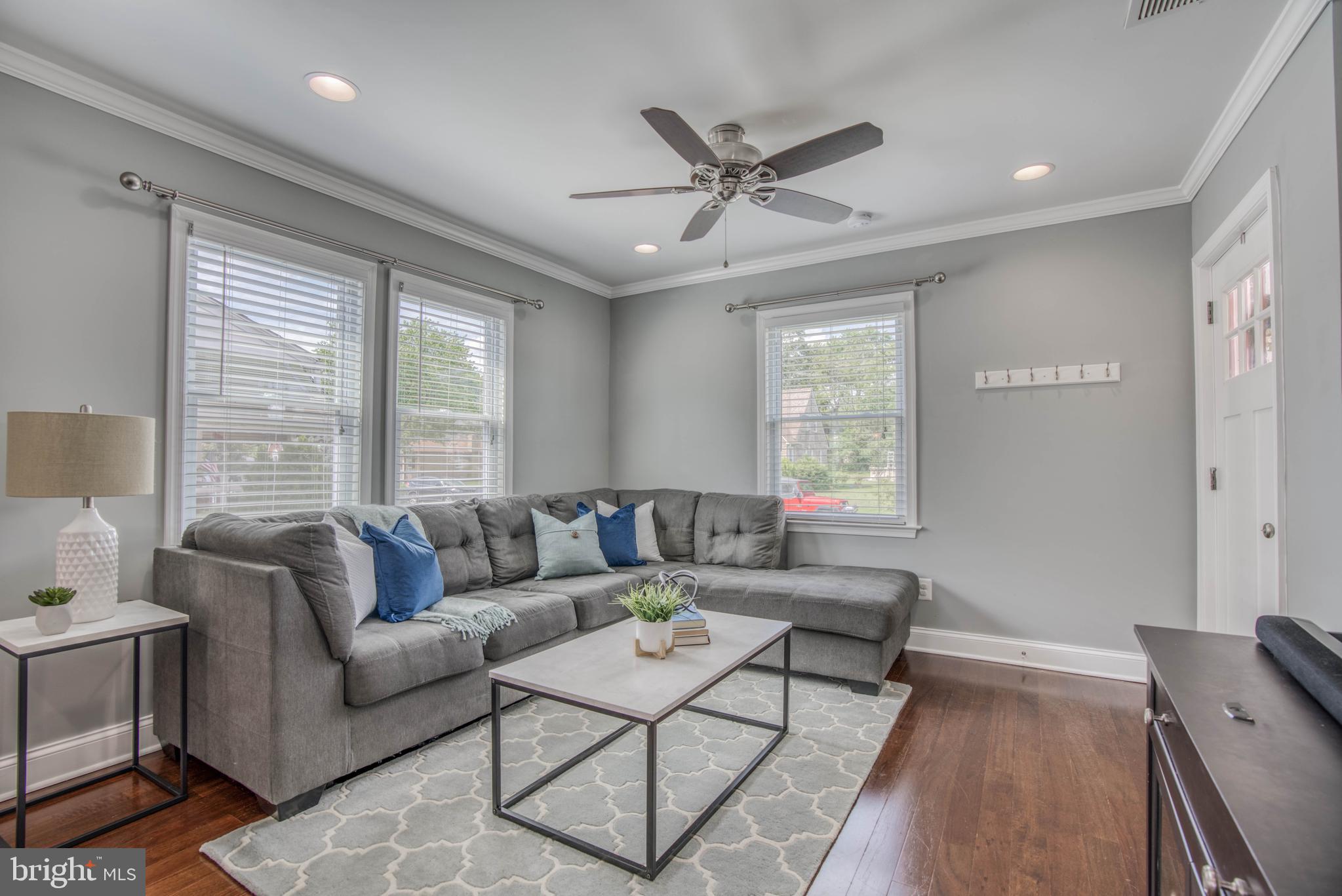 2709 Emerald Road Baltimore, MD 21234 - Photo 4 of 36 Gallery Image 4