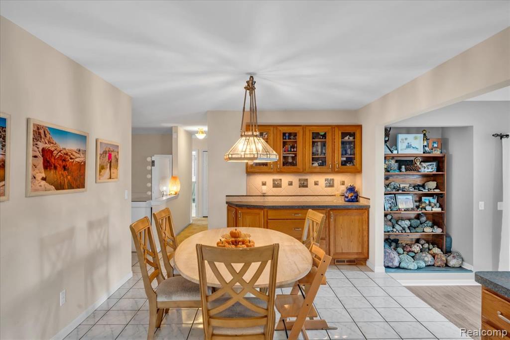1370 South Boulevard Rochester, MI 48309 - Photo 19 of 65