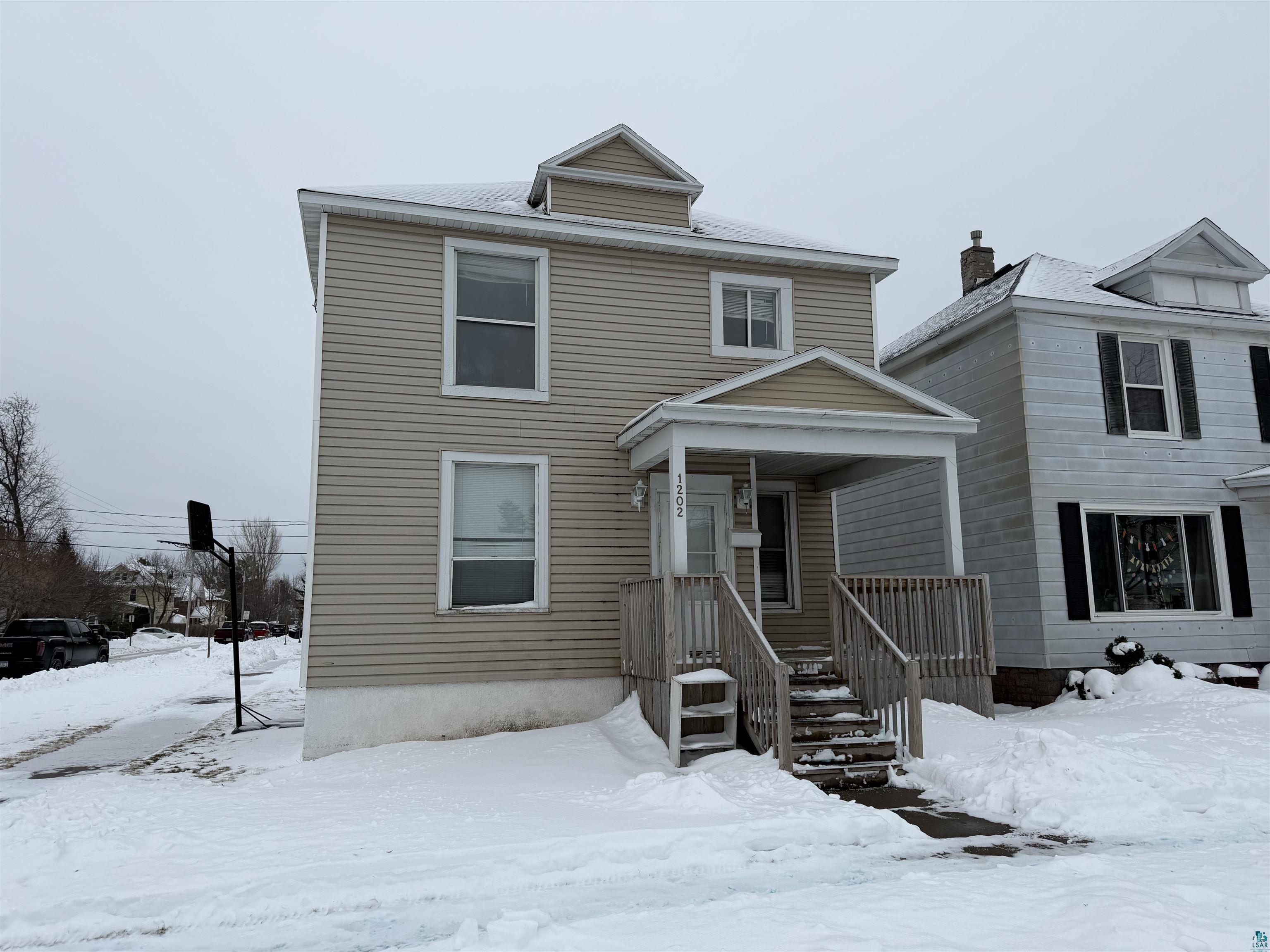 1202 Harrison Street Superior, WI 54880 - Photo 2 of 17