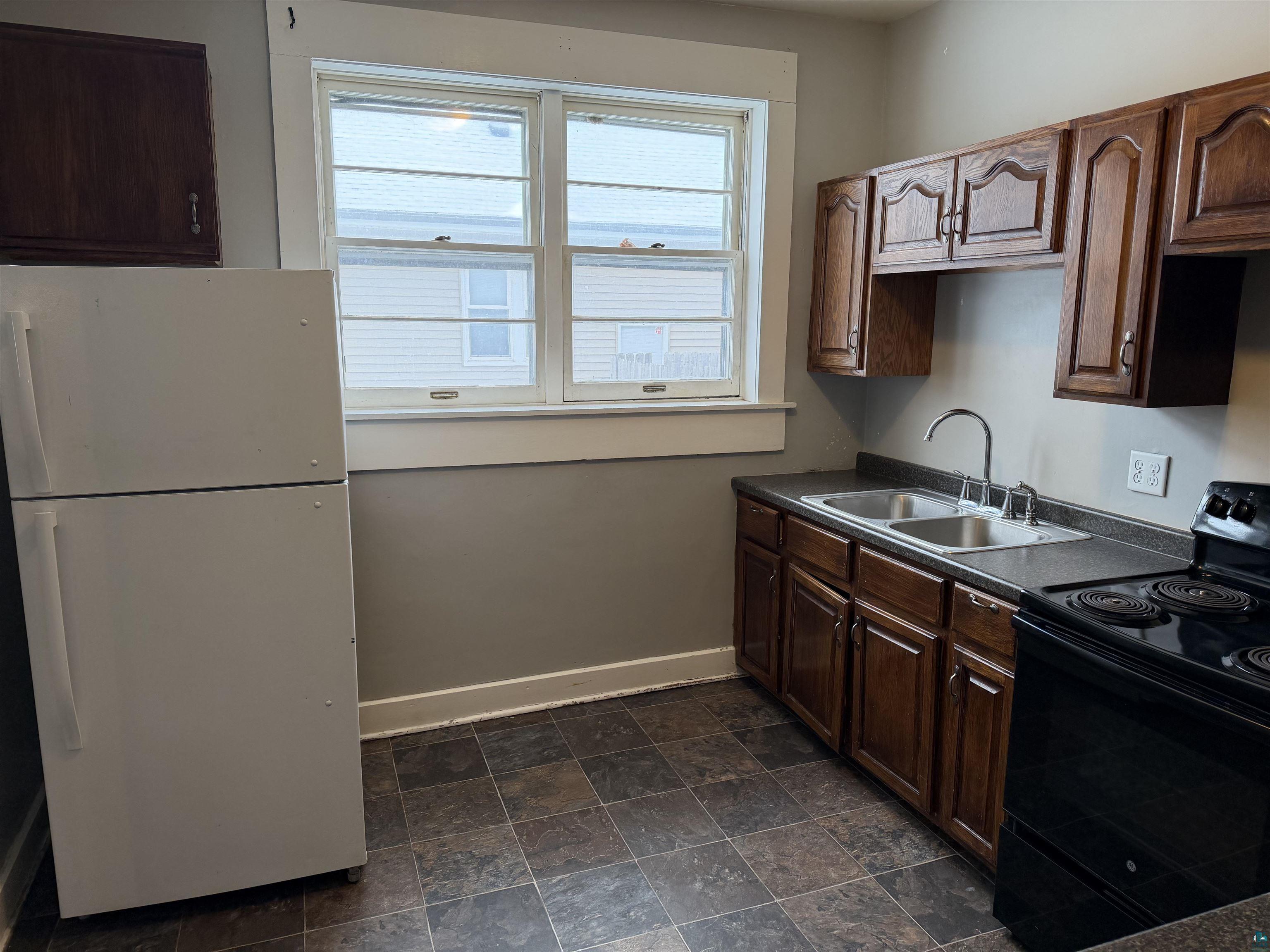 1202 Harrison Street Superior, WI 54880 - Photo 9 of 17