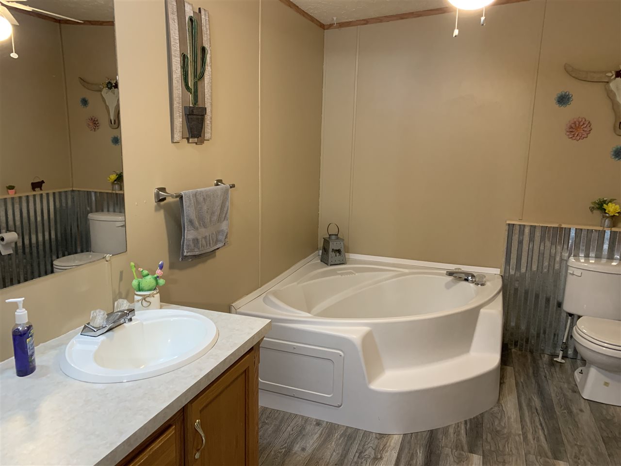 1020 West Rhoby Road Lake City, MI 49651 - Photo 15 of 39 1882816-14.JPG