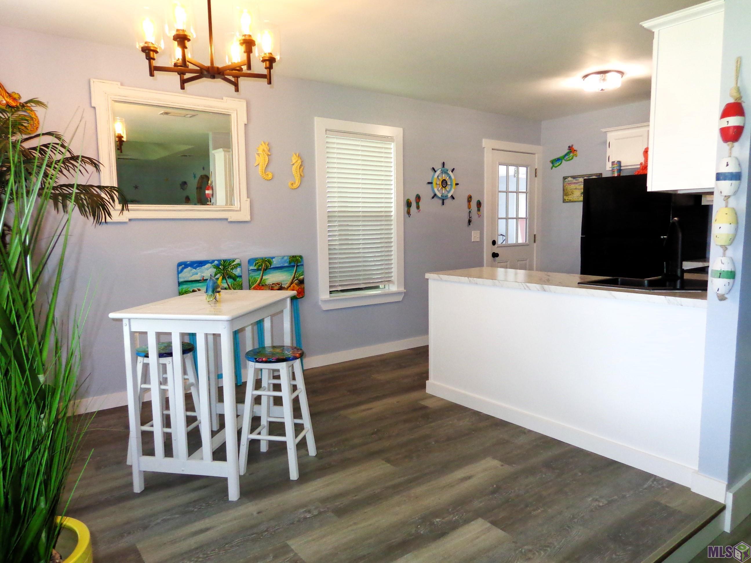 203 Robyn Street Gray, LA 70359 - Photo 5 of 27 DINING SPACE