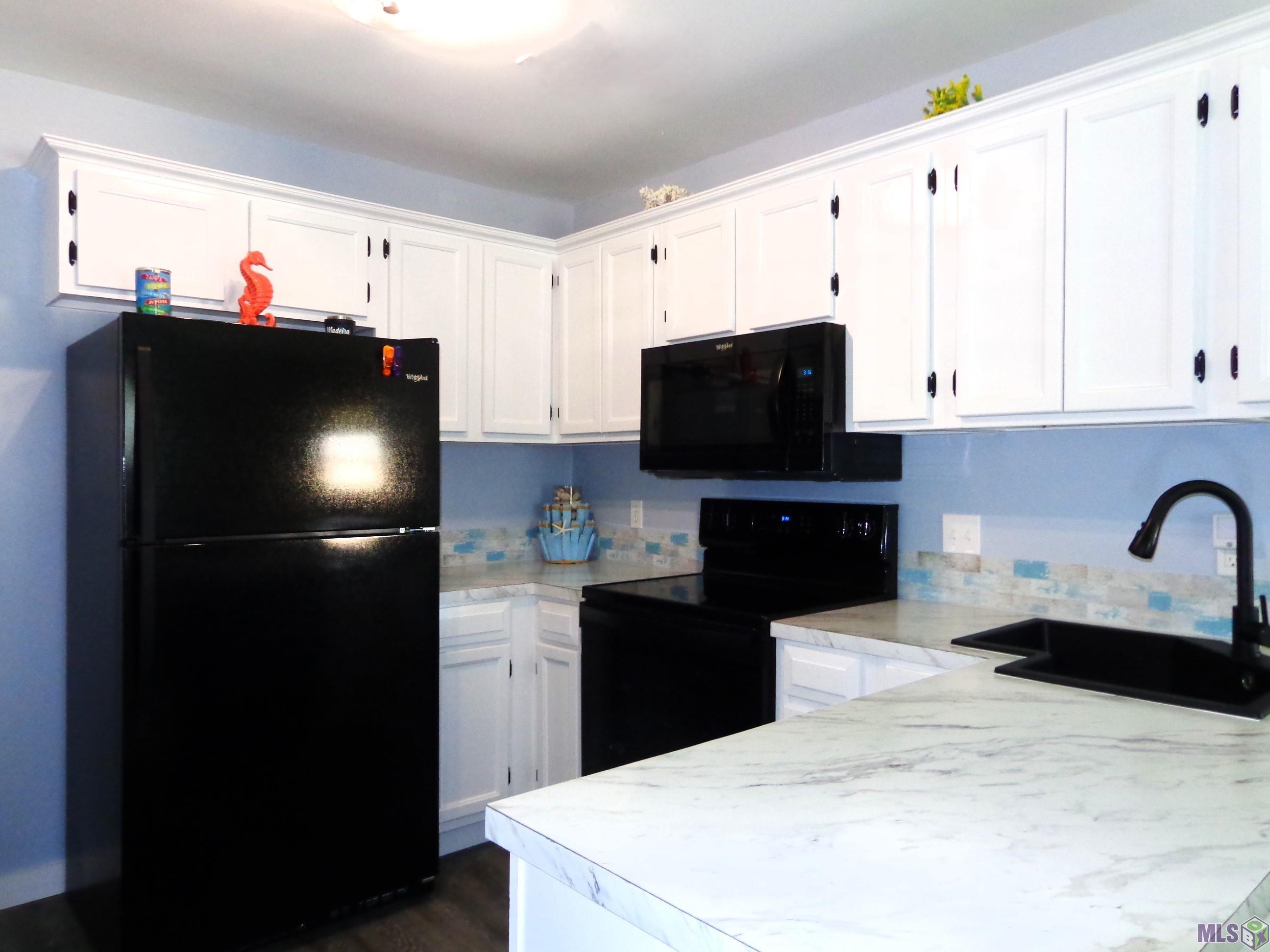 203 Robyn Street Gray, LA 70359 - Photo 7 of 27 ADDITIONAL KITCHEN VIEW