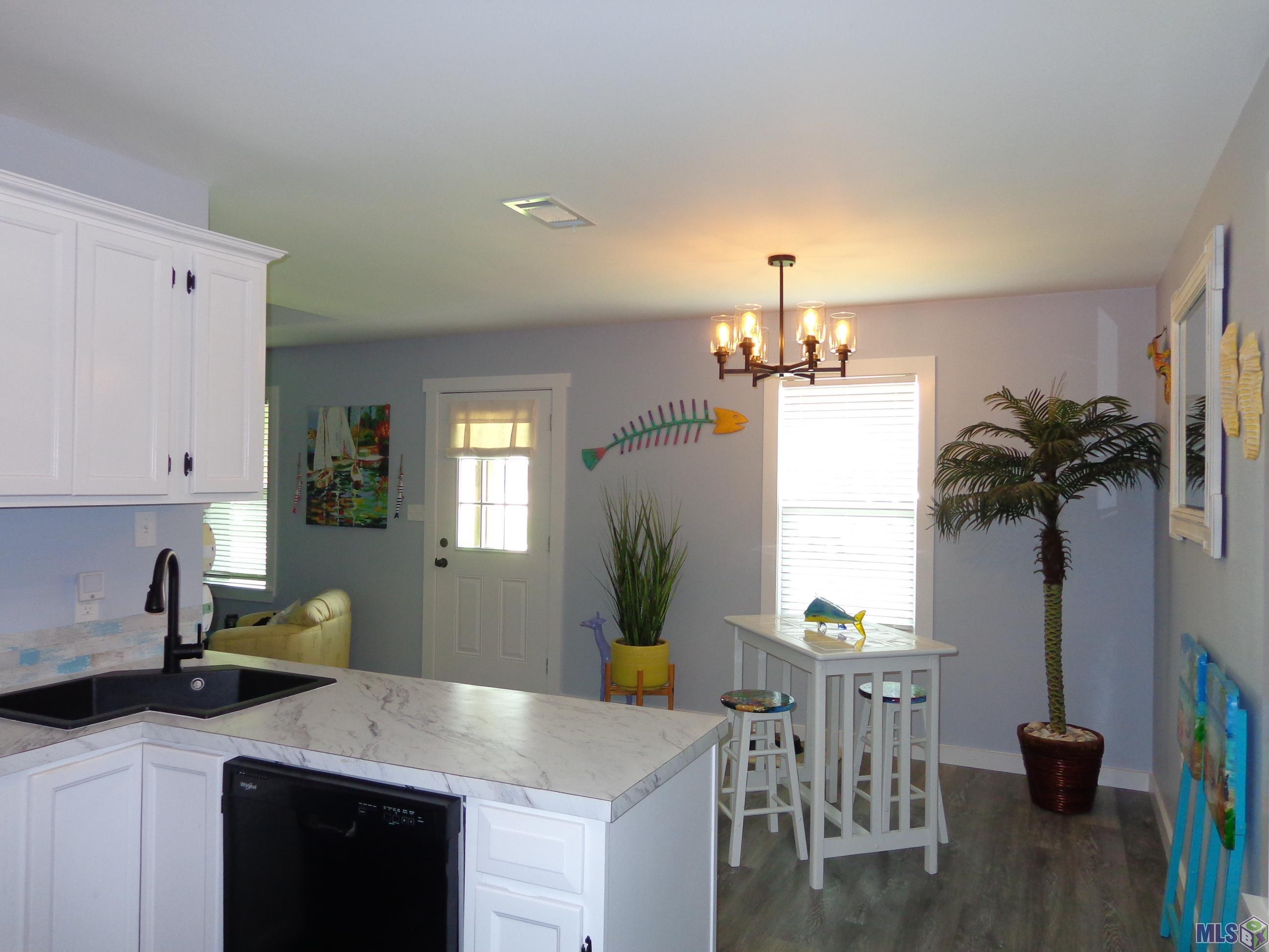 203 Robyn Street Gray, LA 70359 - Photo 8 of 27 ADDITIONAL DINING VIEW
