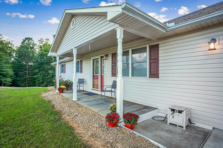 7940 Red Hill Road Pall Mall, TN 38577 - Photo 3 of 37 CE8A8425