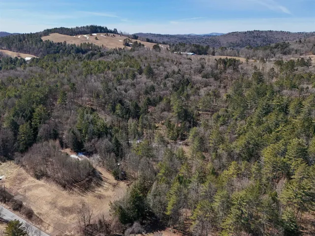 $159,000 | 595 Old Center Road, St. Johnsbury, VT 05819