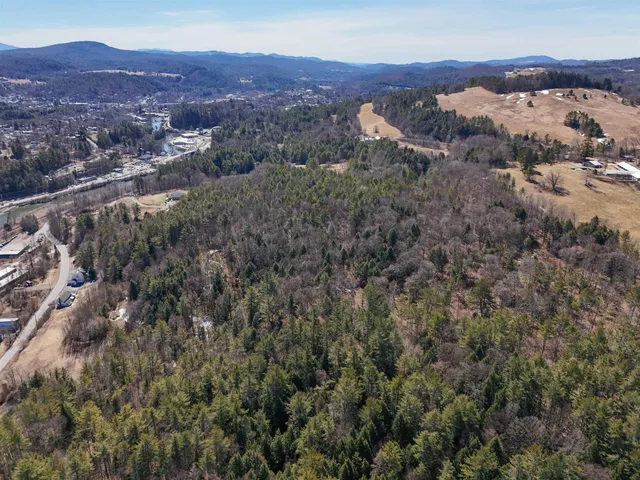 $159,000 | 595 Old Center Road, St. Johnsbury, VT 05819