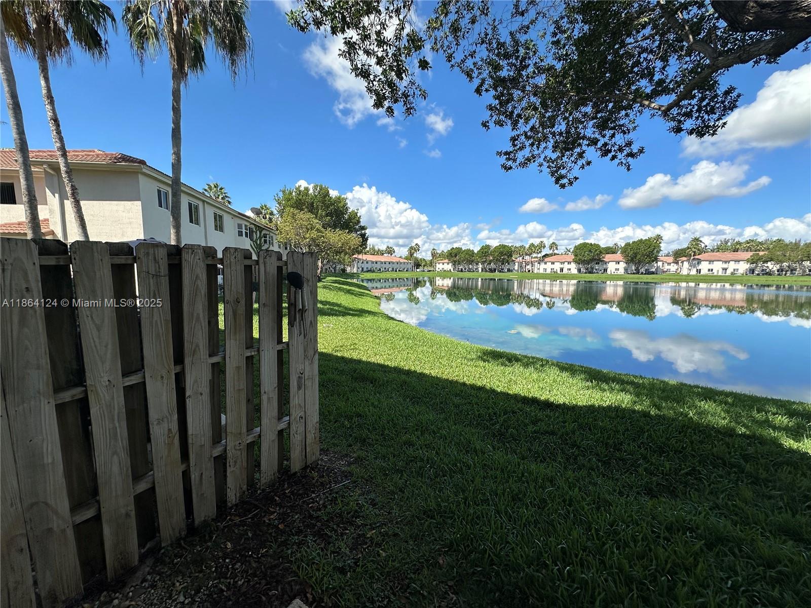 2910 Southeast 13th Avenue, Unit 10250 Homestead, FL 33035 - Photo 21 of 23 a view of a garden