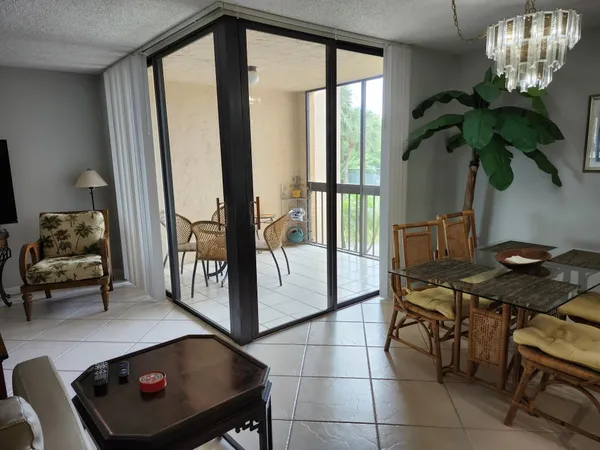 $1,980 | 450 Egret Circle, Delray Beach, FL 33444