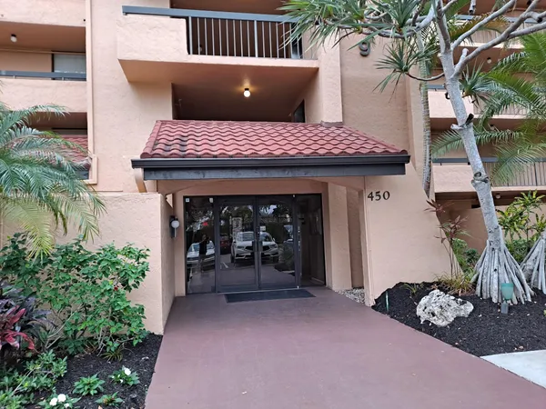 $1,980 | 450 Egret Circle, Delray Beach, FL 33444