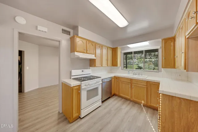 $4,900 | 631 Deodara Drive, Altadena, CA 91001