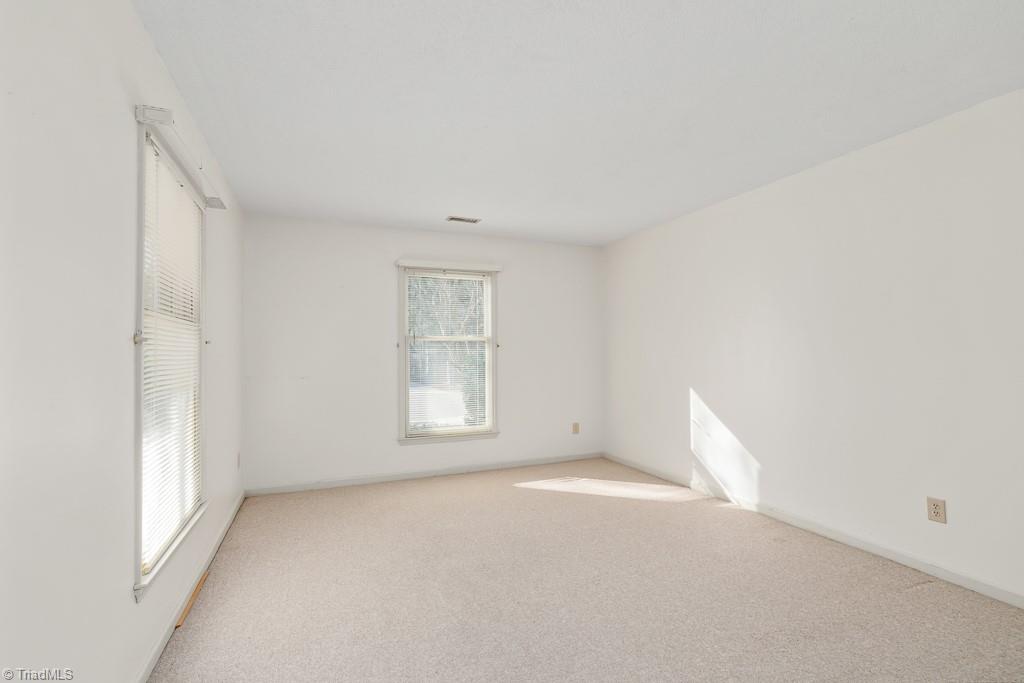 1603 Ternberry Road High Point, NC 27262 - Photo 16 of 27 Gallery Image 16