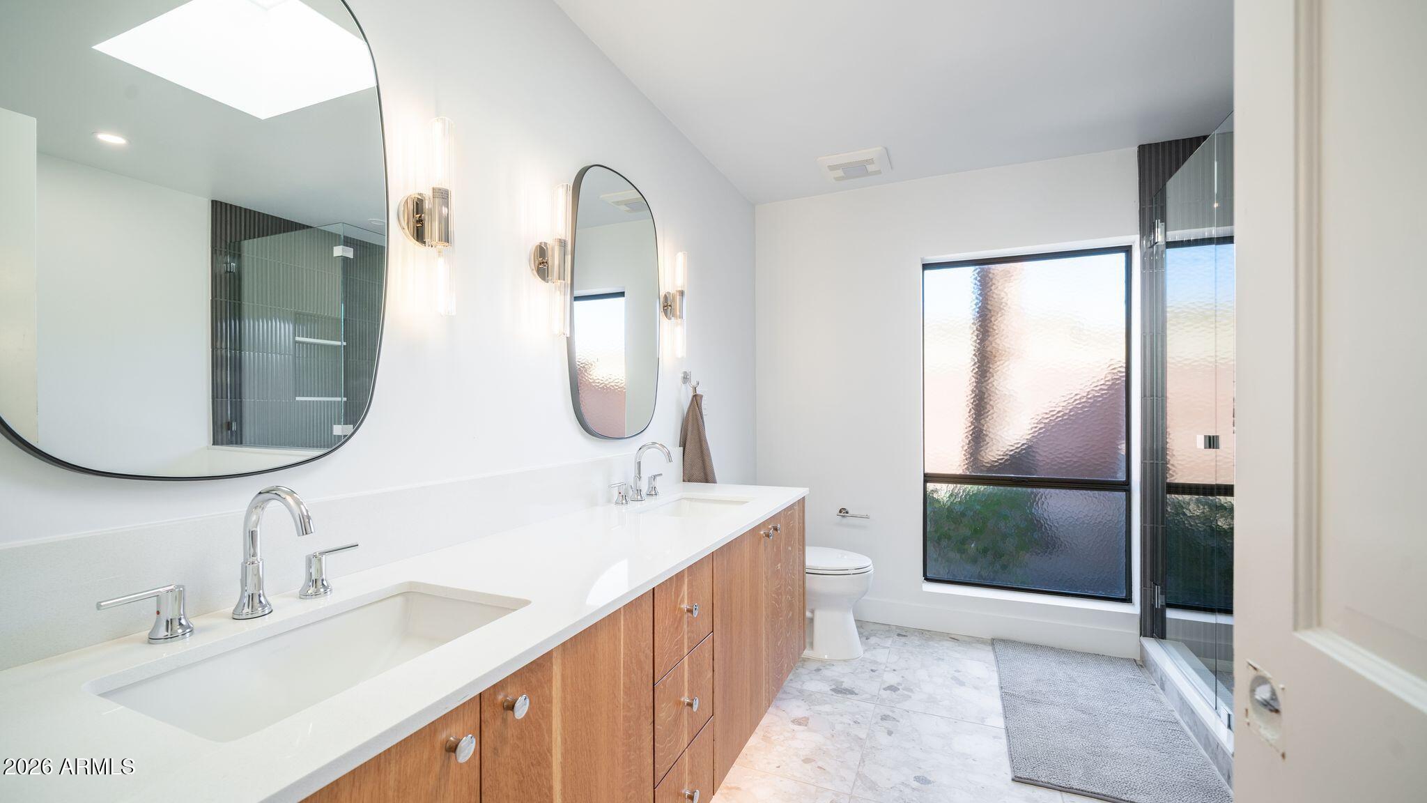6833 North 18th Street Phoenix, AZ 85016 - Photo 26 of 38 Dual Vanities in Primary Bath