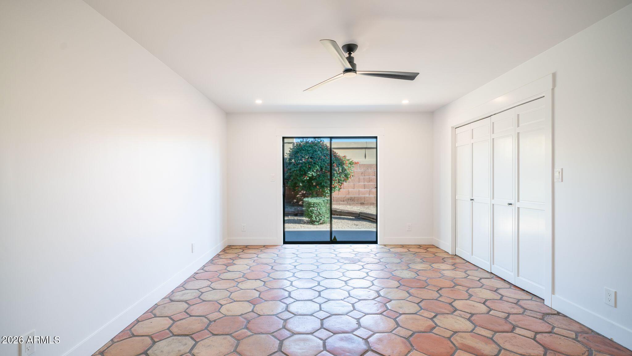 6833 North 18th Street Phoenix, AZ 85016 - Photo 30 of 38 Large bedroom