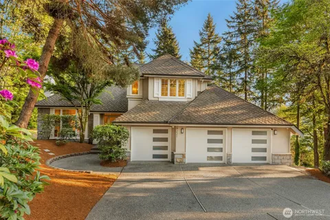 $2,184,000 | 19221 Southeast 25th Street, Sammamish, WA 98075