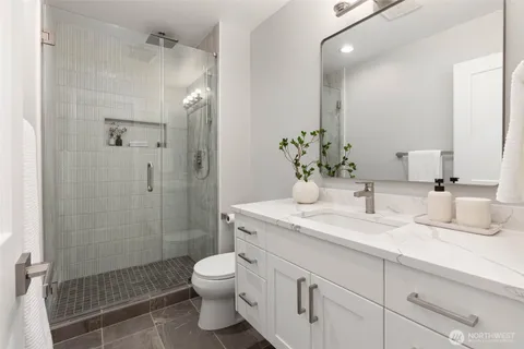 $2,184,000 | 19221 Southeast 25th Street, Sammamish, WA 98075