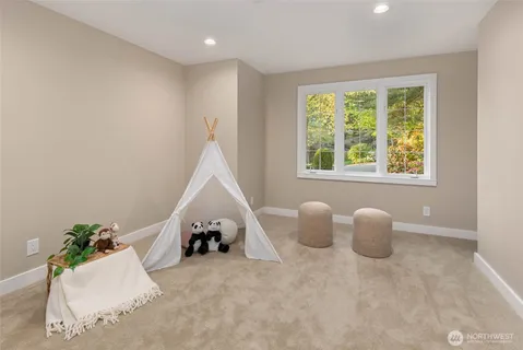 $2,184,000 | 19221 Southeast 25th Street, Sammamish, WA 98075