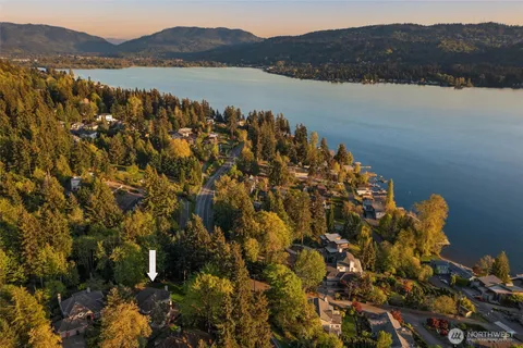 $2,184,000 | 19221 Southeast 25th Street, Sammamish, WA 98075