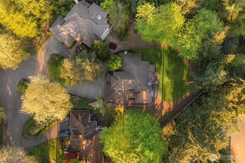 $2,184,000 | 19221 Southeast 25th Street, Sammamish, WA 98075