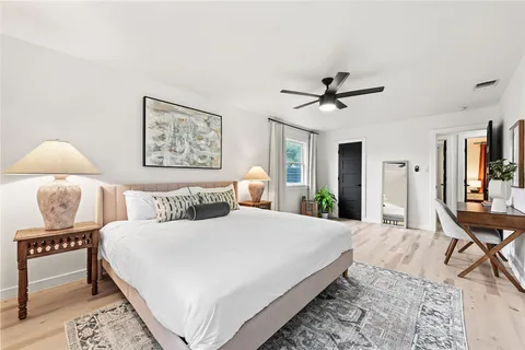 $3,350 | 6906 Lunar Drive, Austin, TX 78745