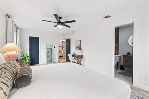 $3,350 | 6906 Lunar Drive, Austin, TX 78745