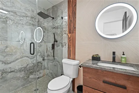 $3,350 | 6906 Lunar Drive, Austin, TX 78745