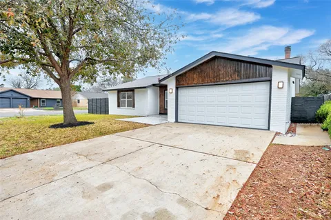 $3,350 | 6906 Lunar Drive, Austin, TX 78745