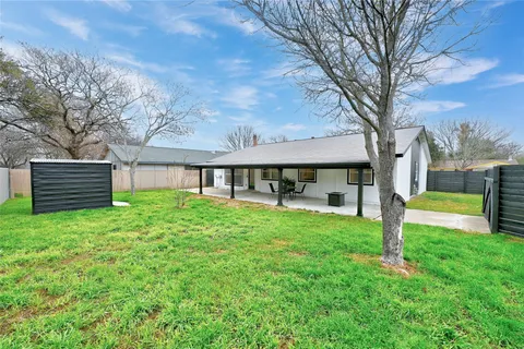 $3,350 | 6906 Lunar Drive, Austin, TX 78745