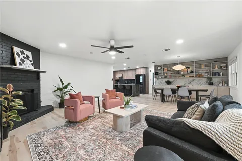 $3,350 | 6906 Lunar Drive, Austin, TX 78745