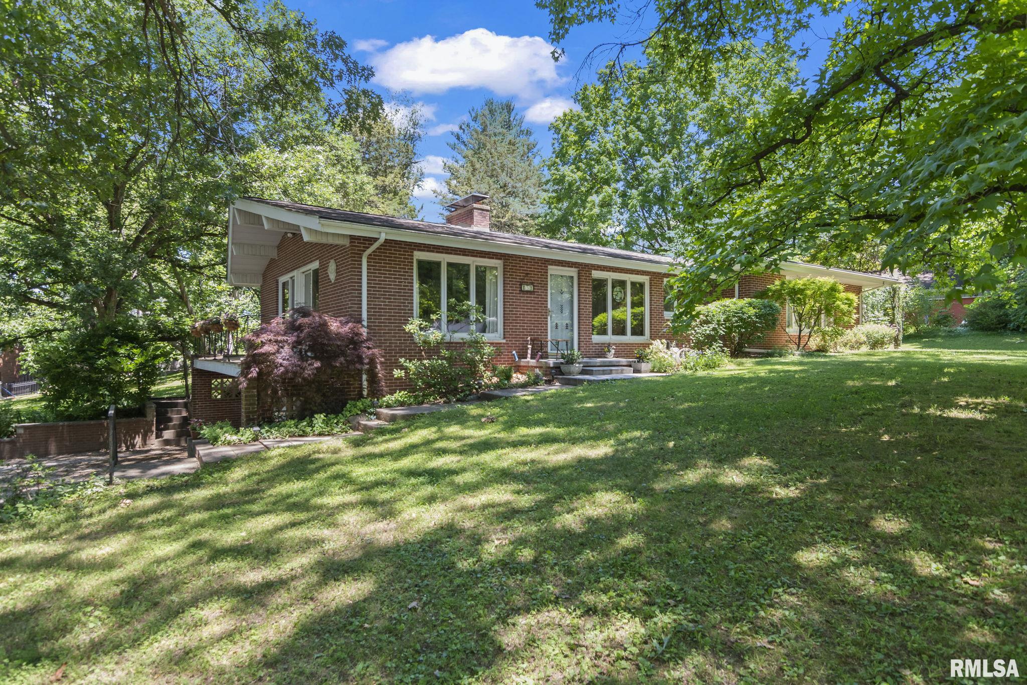 5 Whippoorwill Road Springfield, IL 62711 - Photo 3 of 40