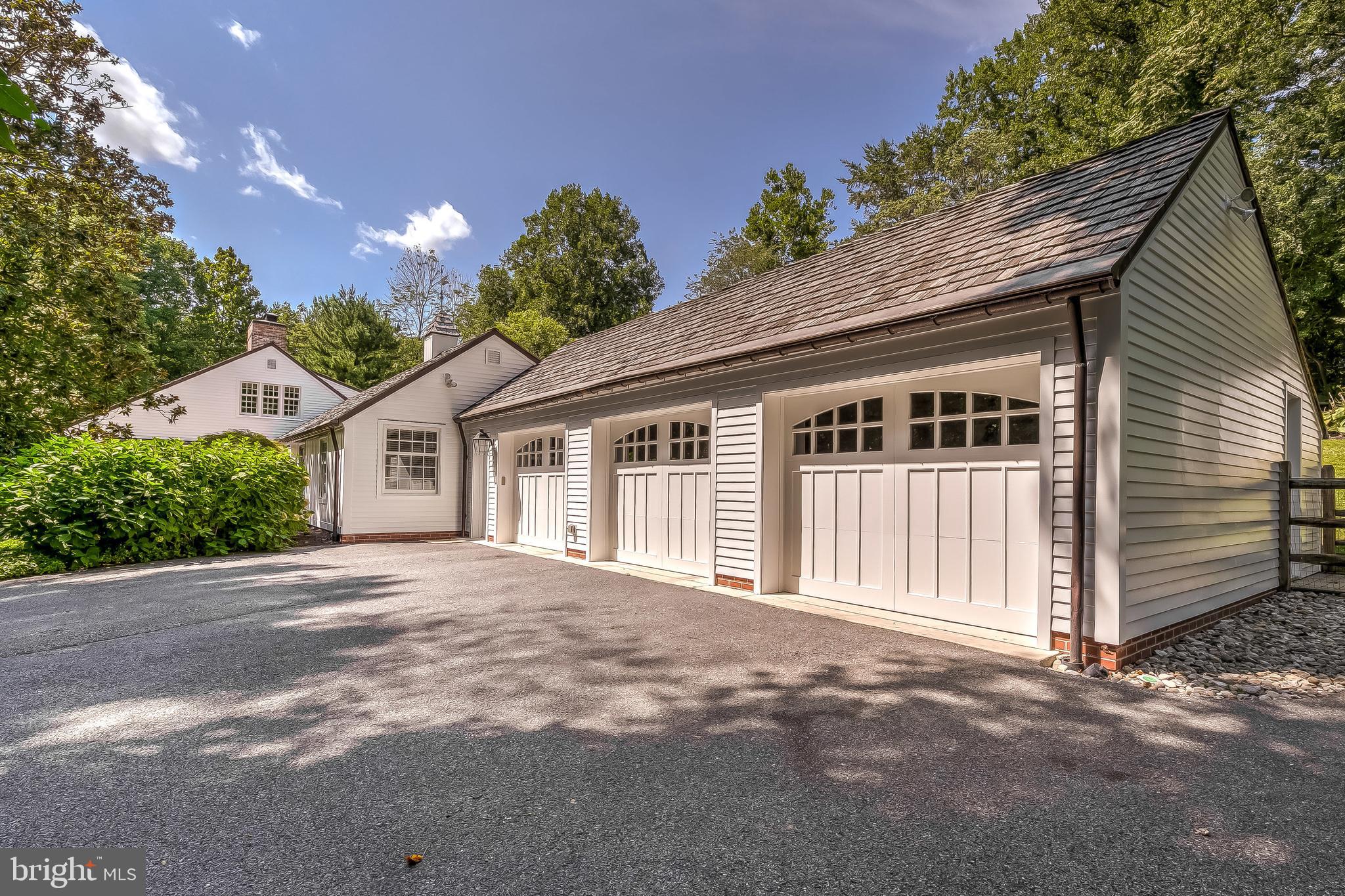 3700 Shuger Hill Road Baltimore, MD 21208 - Photo 4 of 89 Gallery Image 4