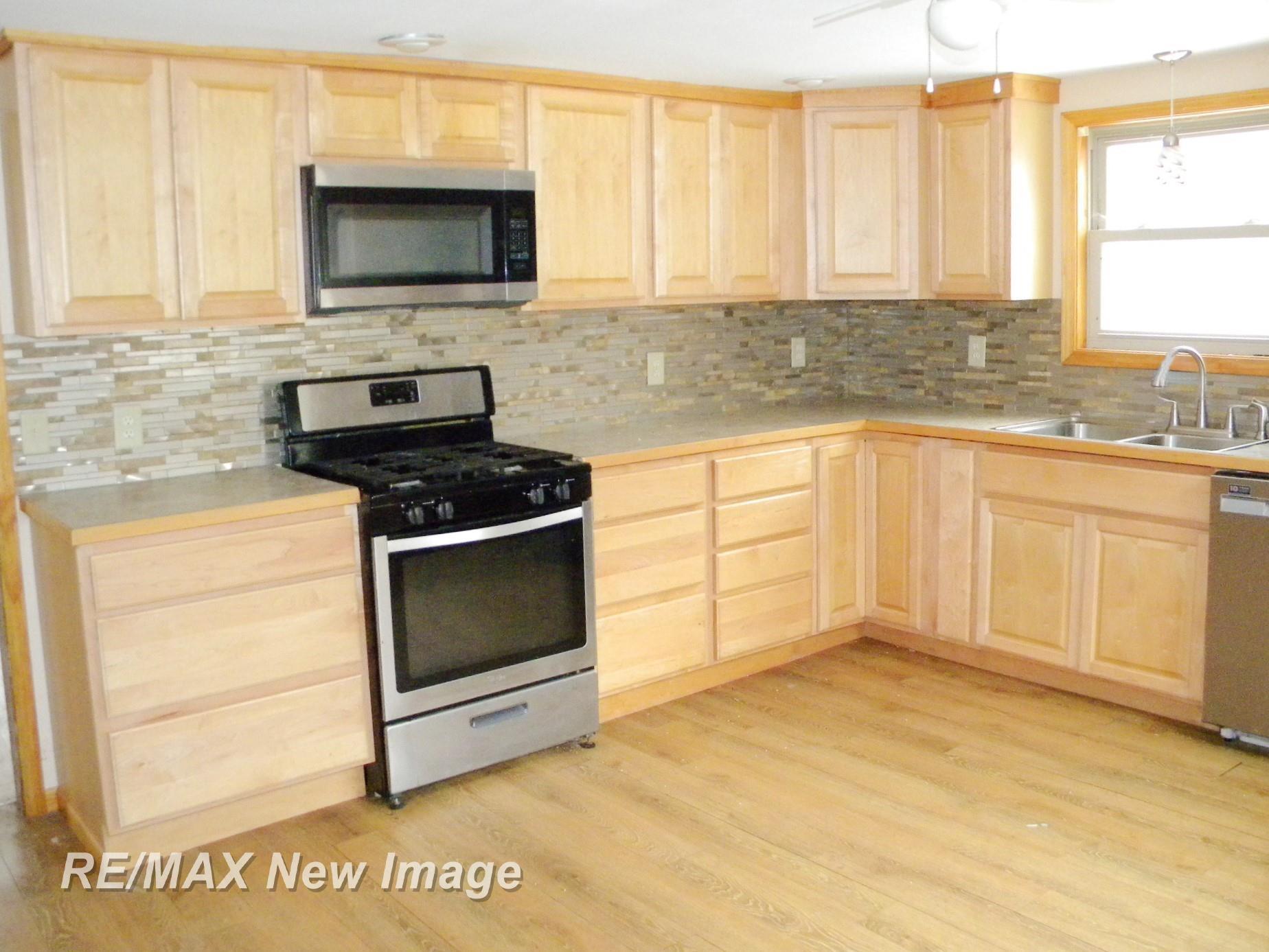 1104 East Burt Road Burt, MI 48417 - Photo 4 of 25