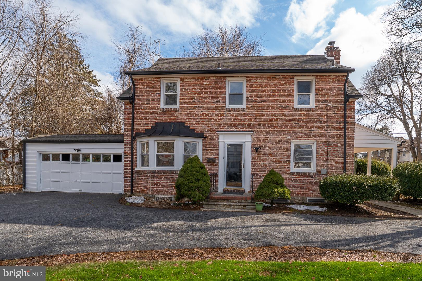 291 Jackson Avenue Lansdowne, PA 19050 - Photo 4 of 58