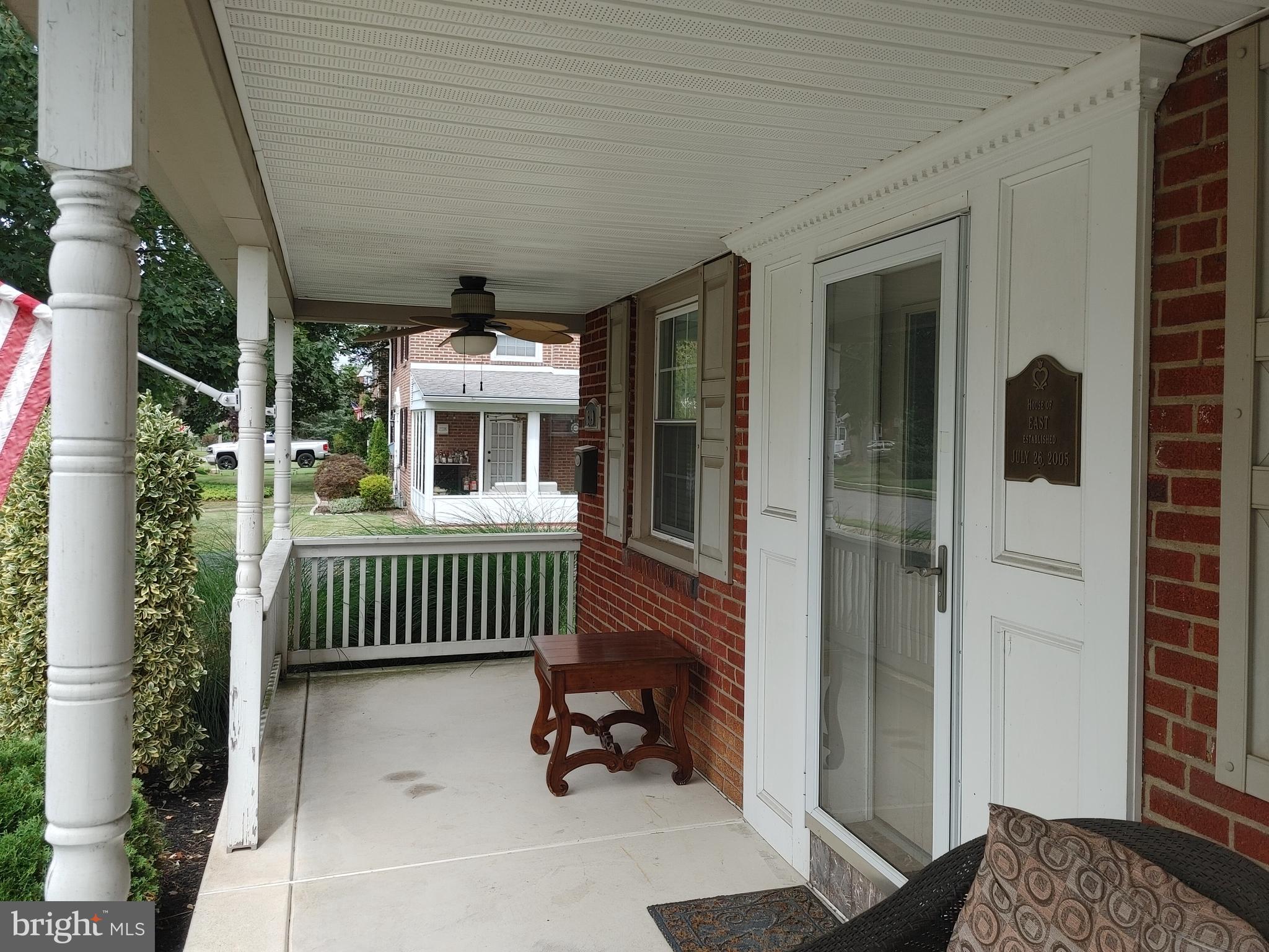 319 Avon Road Springfield, PA 19064 - Photo 3 of 38