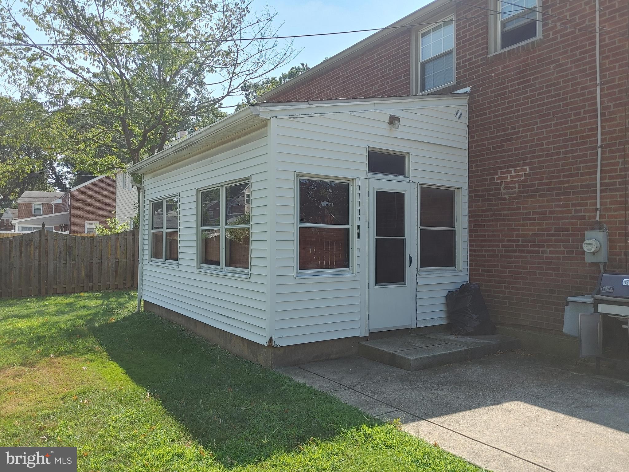 319 Avon Road Springfield, PA 19064 - Photo 8 of 38
