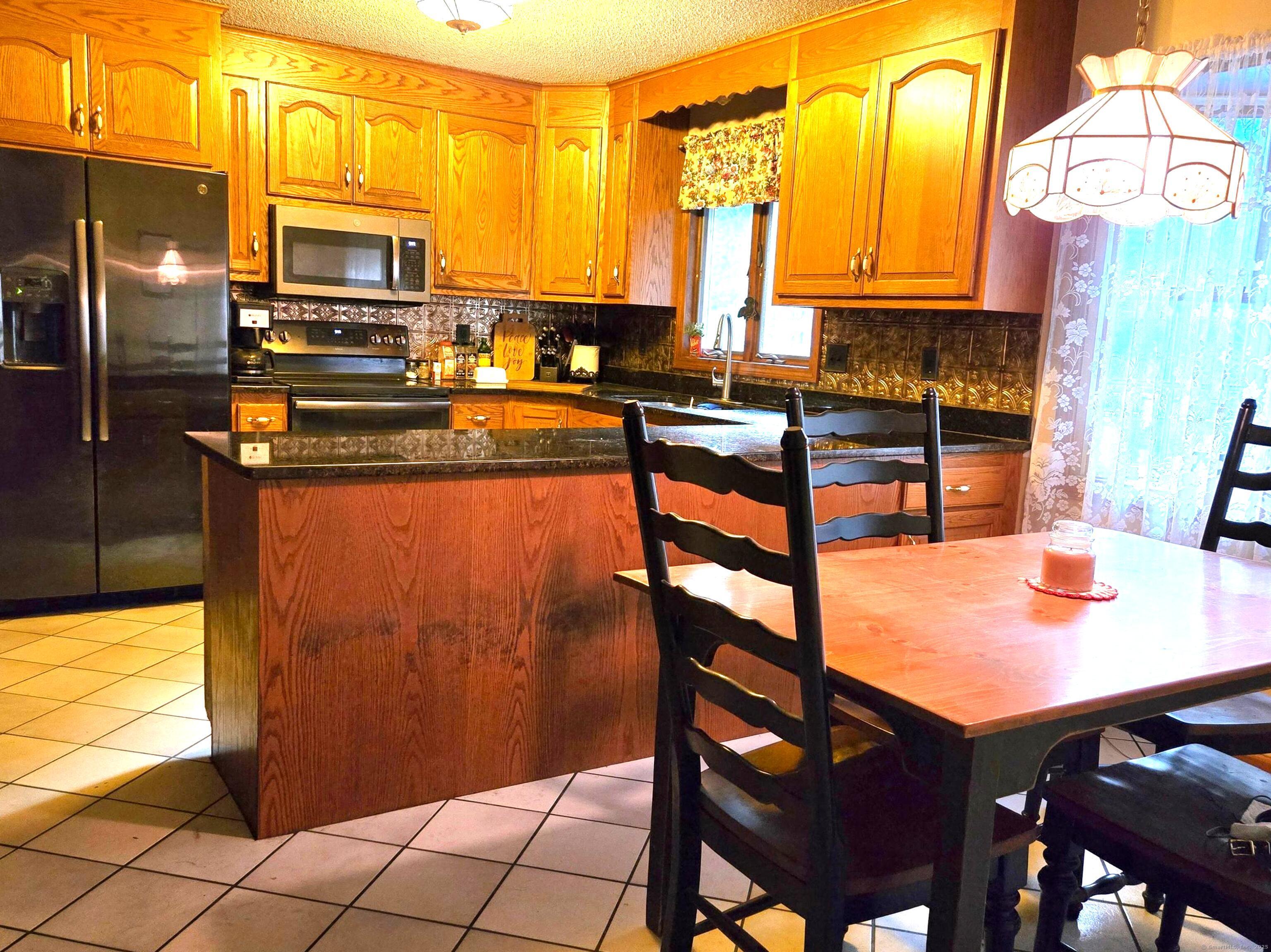 181 Mack Road Lebanon, CT 06249 - Photo 21 of 40 Kitchen