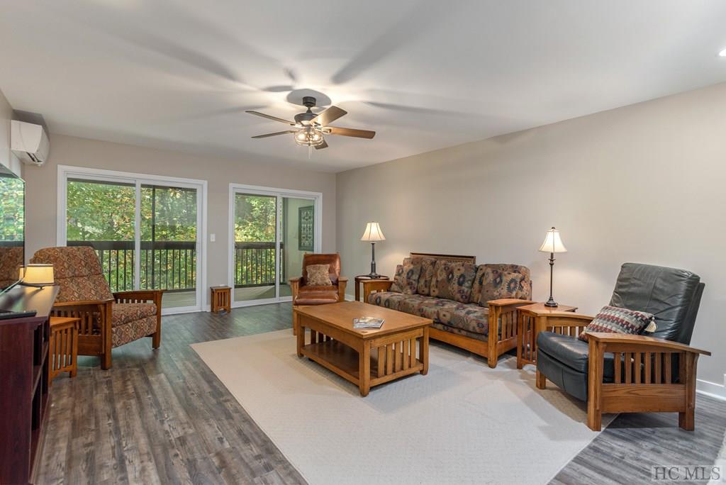 435-2A Overlook Road, Unit 2A Sapphire, NC 28774 - Photo 6 of 59 Gallery Image 6