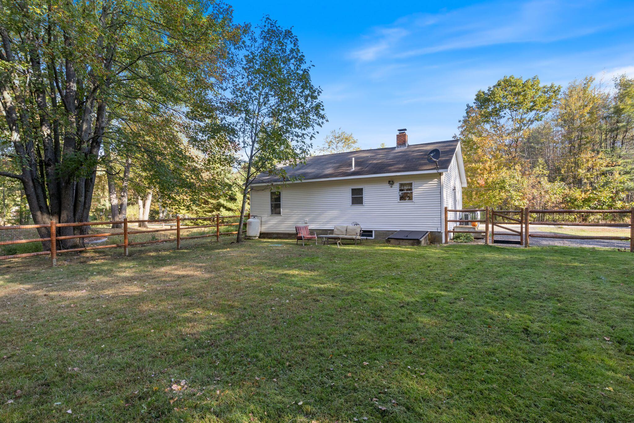 37 Boynton Road Buxton, ME 04093 - Photo 21 of 31 37_Boynton_Rd_21
